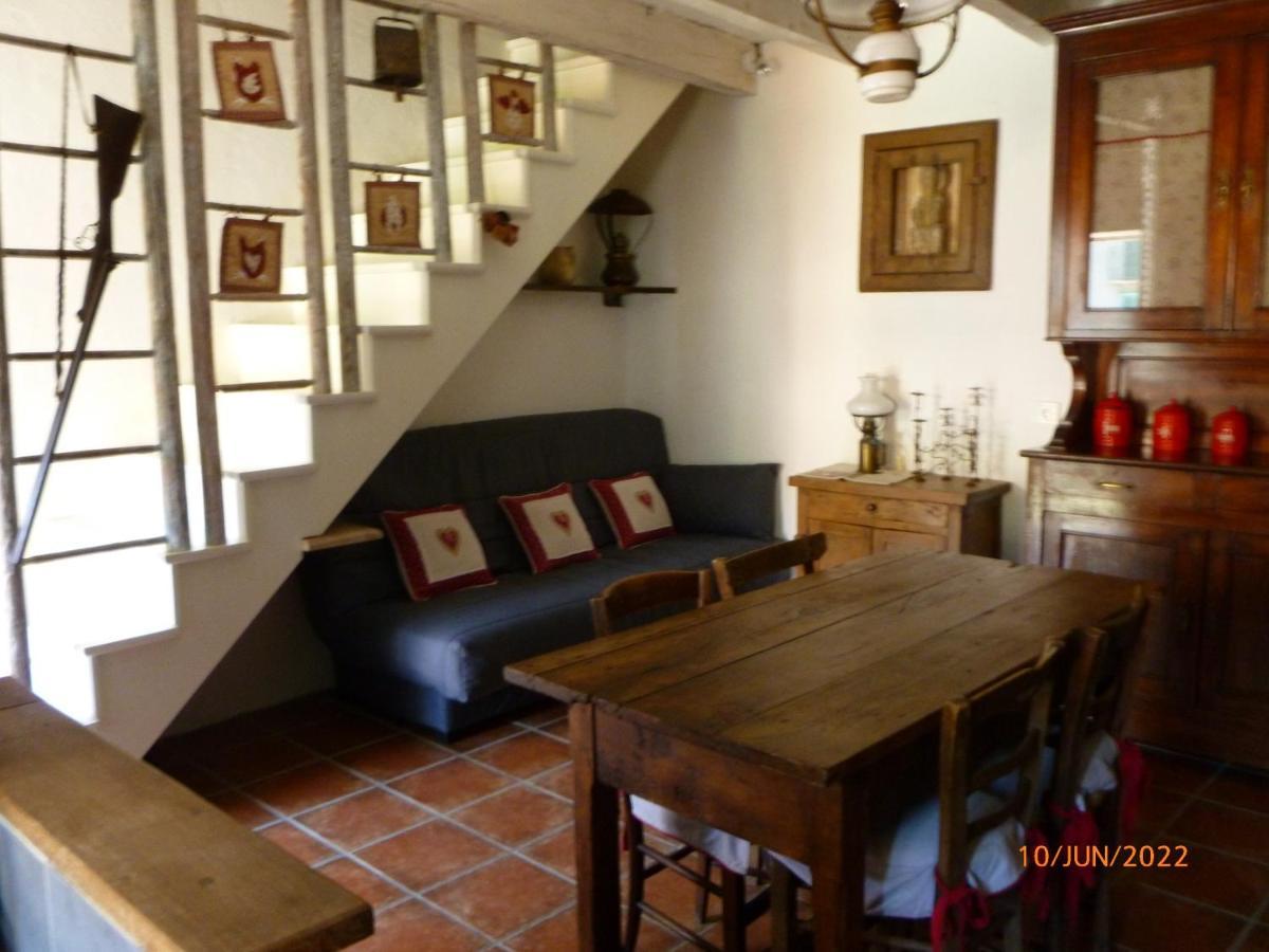 Maison De Village Saint-Paul-des-Fonts المظهر الخارجي الصورة